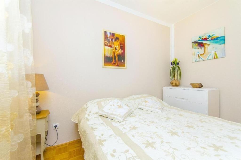 Apartments Nives Trogir Buitenkant foto