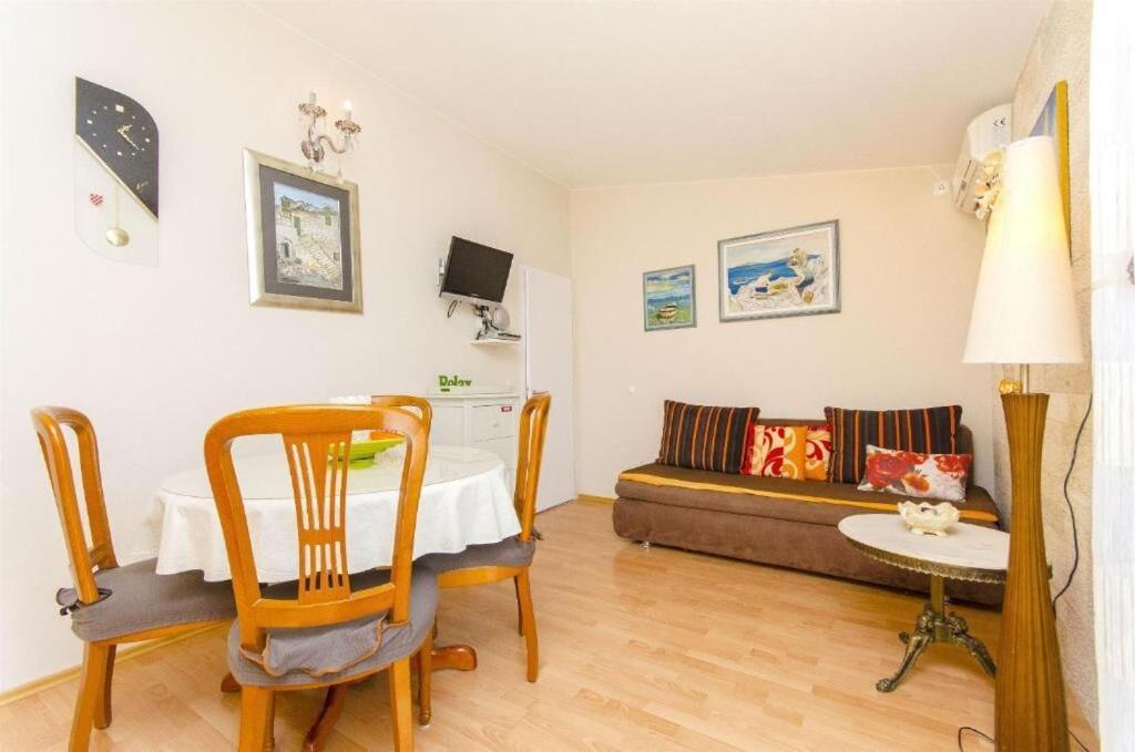Apartments Nives Trogir Buitenkant foto