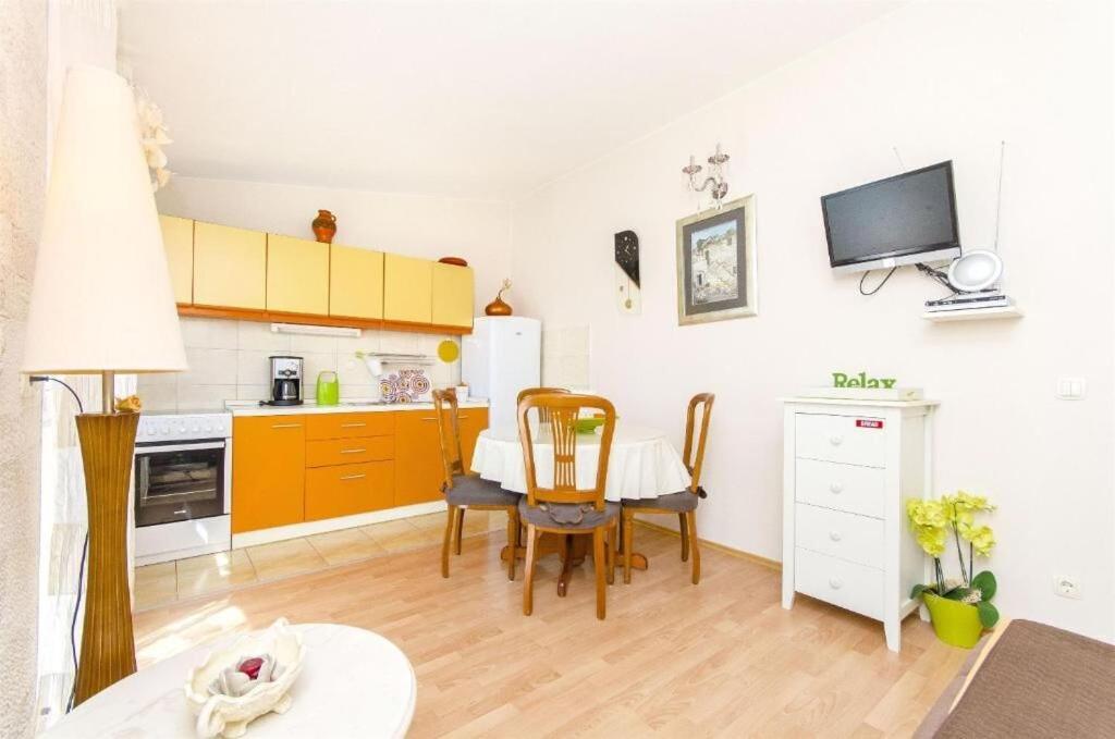 Apartments Nives Trogir Buitenkant foto