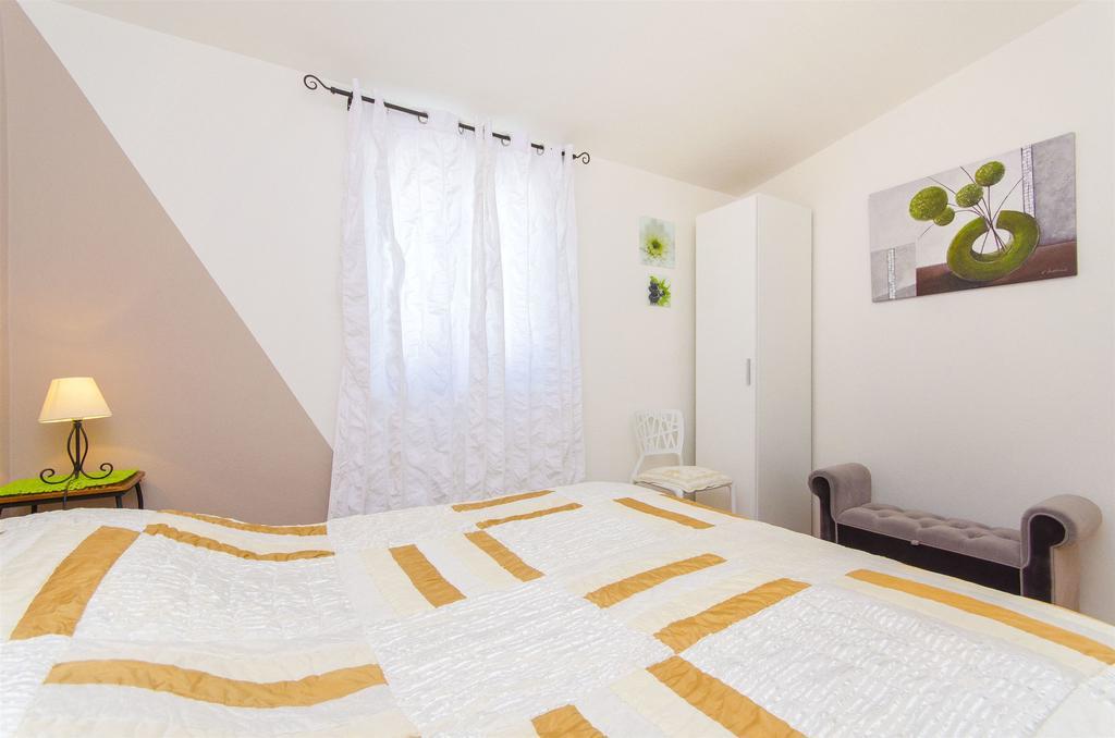 Apartments Nives Trogir Buitenkant foto