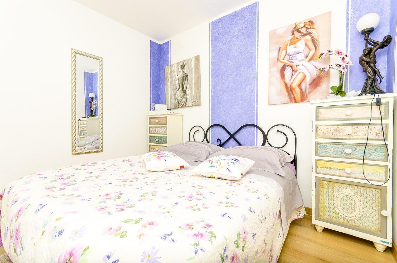 Apartments Nives Trogir Buitenkant foto